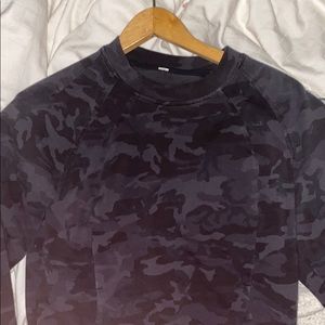 brand new lululemon scuba crew